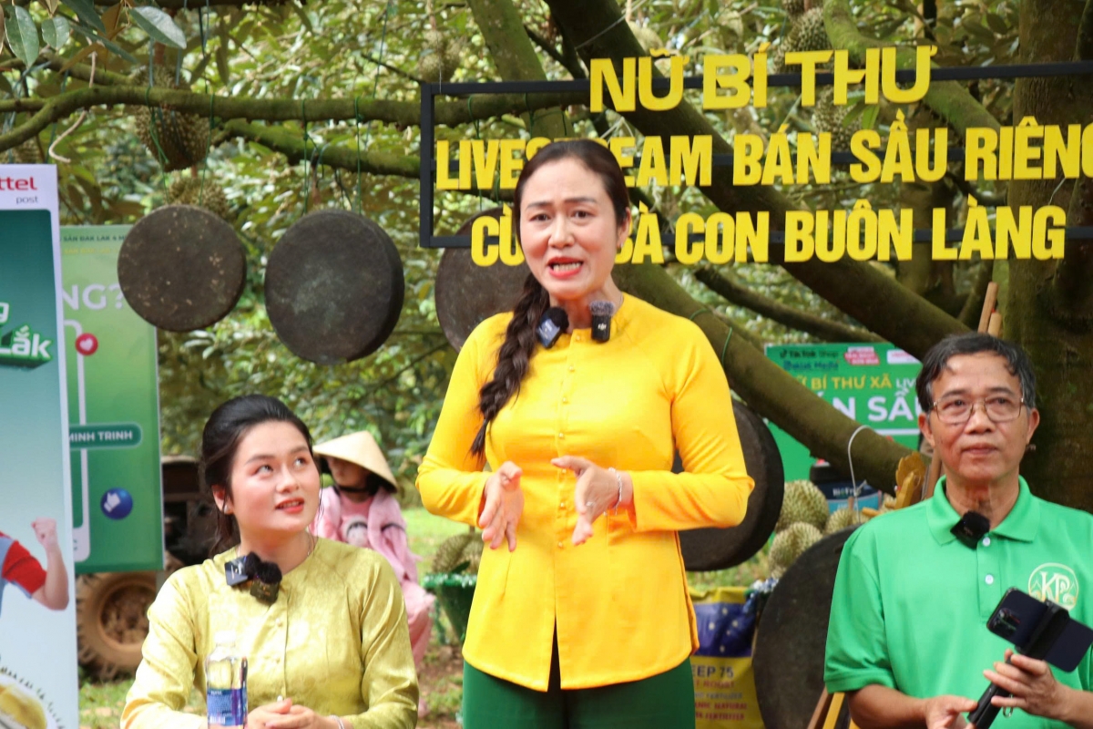 Jâ Ngô Thị Minh Trinh – Kăn pơkuâ hnê ngăn Đảng ŭy cheăm Ea Knuêč (ếo trĭng) tung roh livestream tê sầu riêng