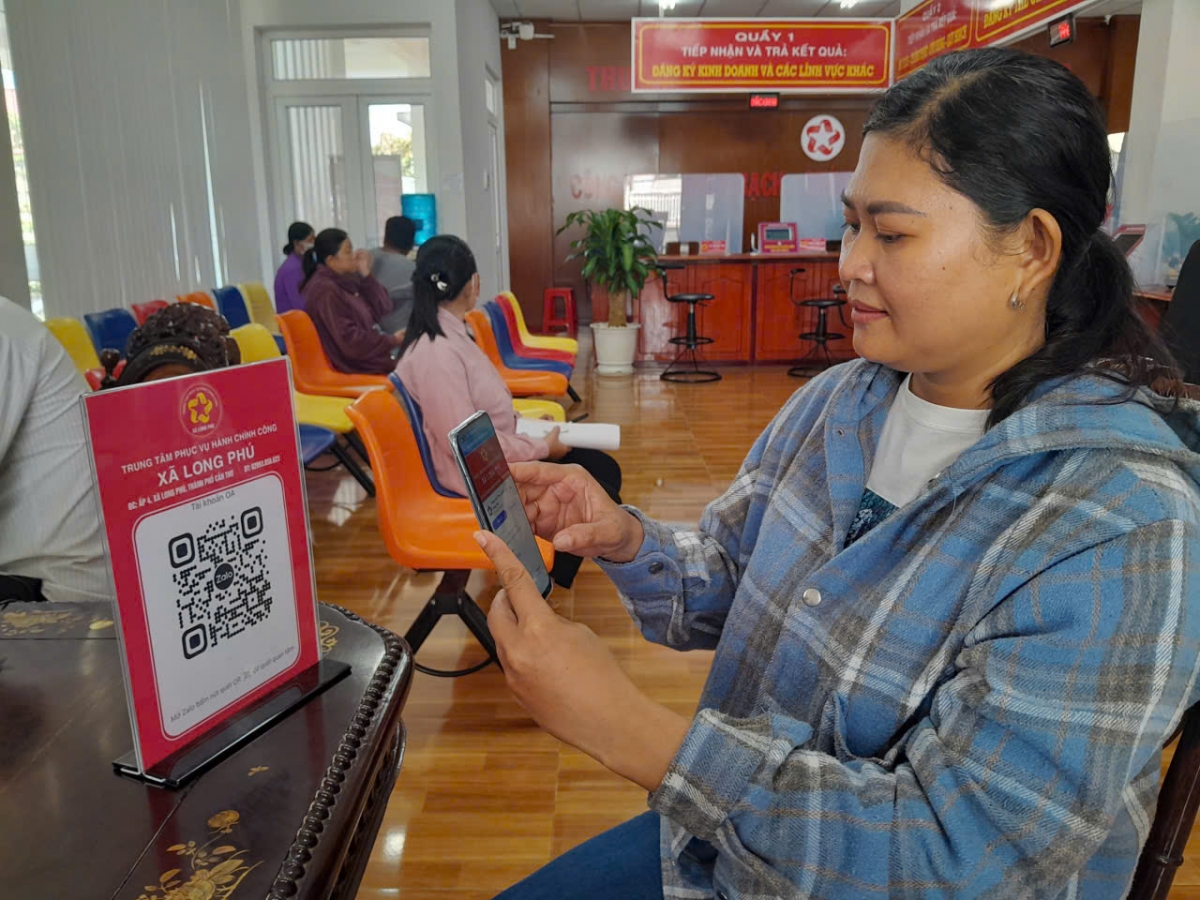 Người dân quan tâm đến ứng dụng Zalo OA