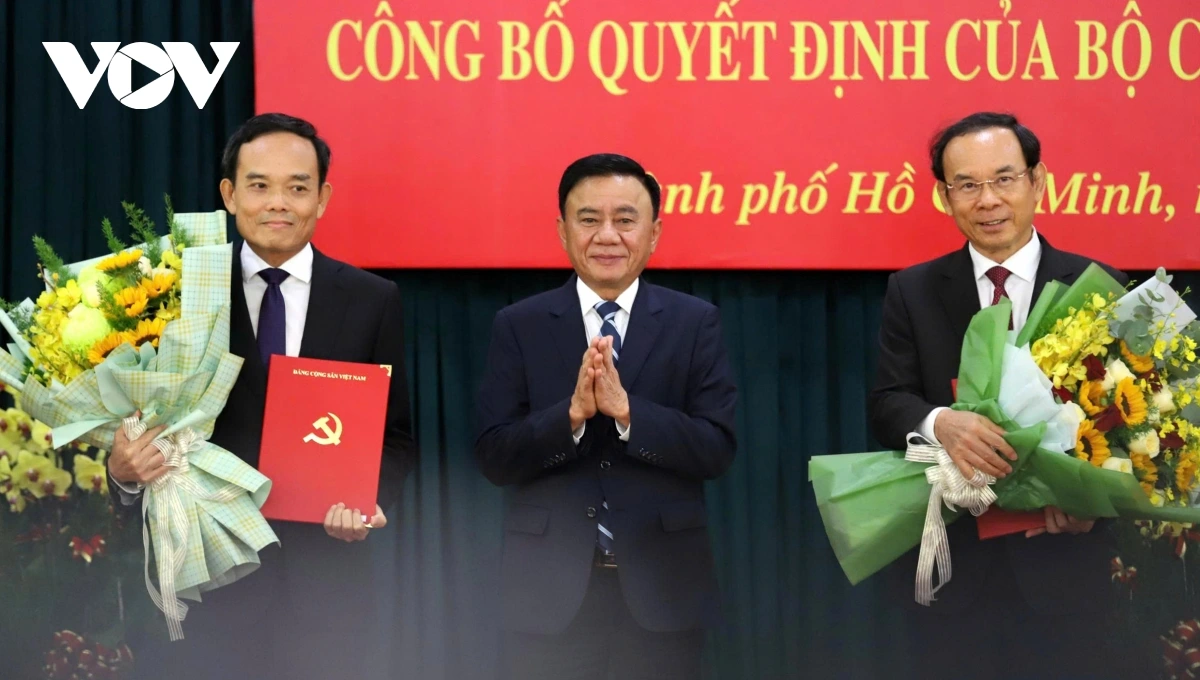 Ong Trần Lưu Quang hu Mentri Chinh tri ba ngak Bi thu Thanh uy Ban raya Ho Chi Minh