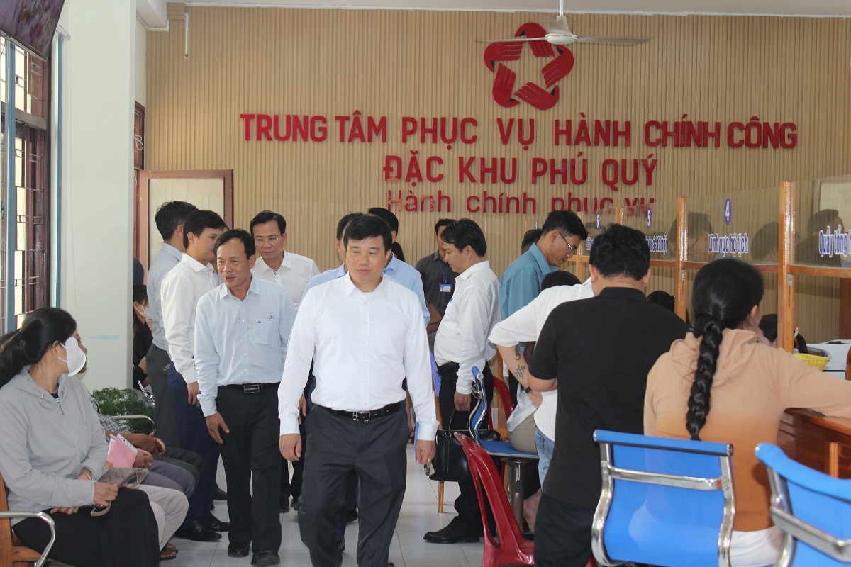 -Khua gĭt gai čar Lâm Đồng mđĭ ai phung knuă druh, phung mă bruă ti anôk bruă ngă hră mơar knŭk kna.