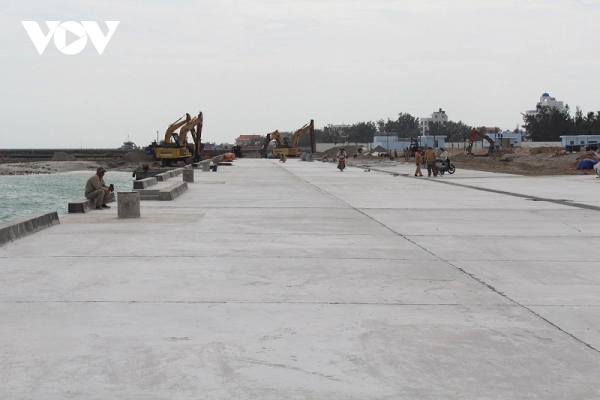 Tapen tasik piah ka glai pataok tame