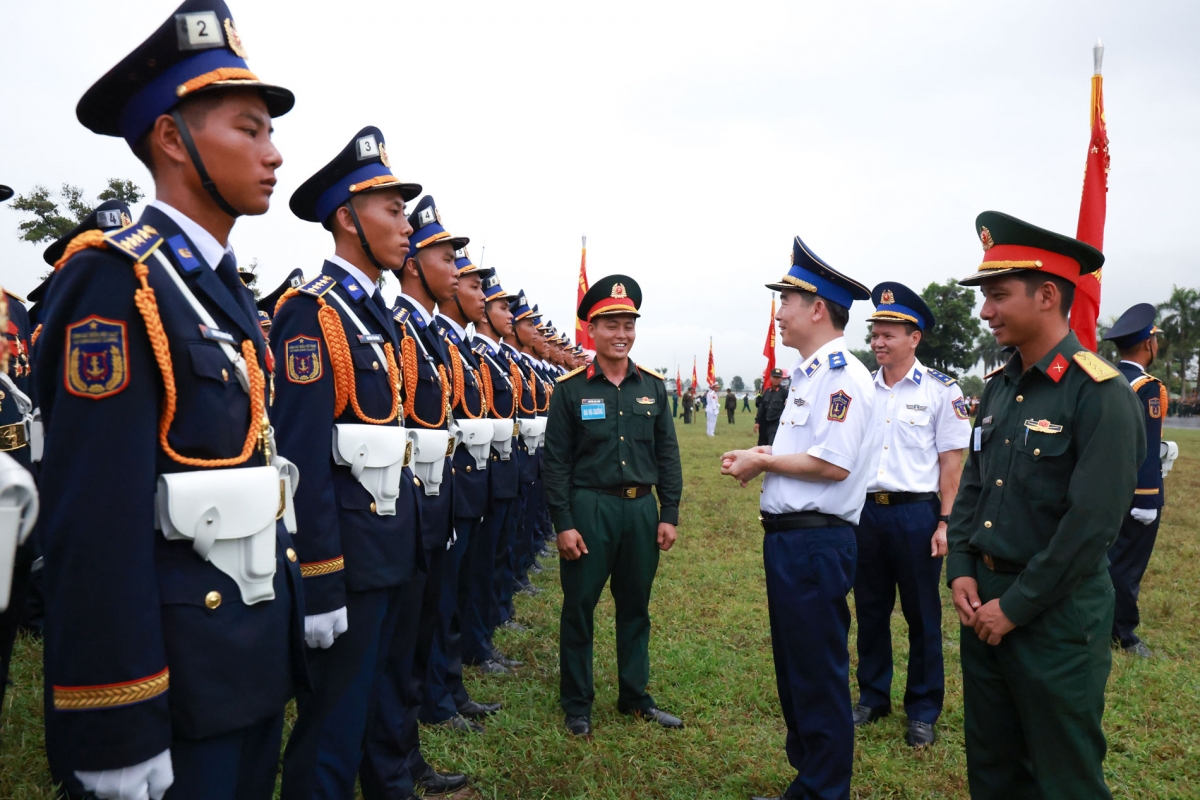 Trung tướng Bùi Quốc Oai thơthou ăn dôm khul linh jang đang ‘lơ̆ng tơdrong jang đei pơjao