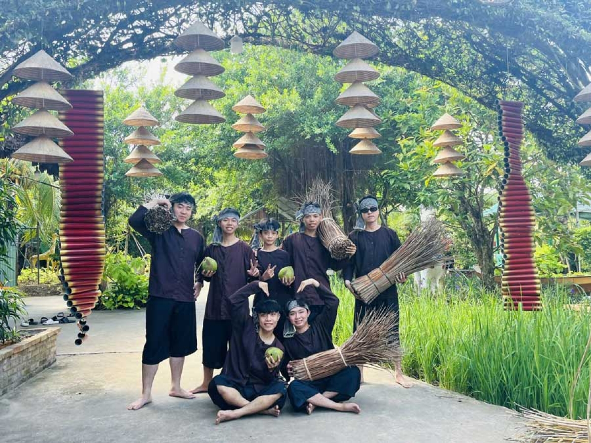 Tuai damuai ba drei tame rah rivang di Vinh Long