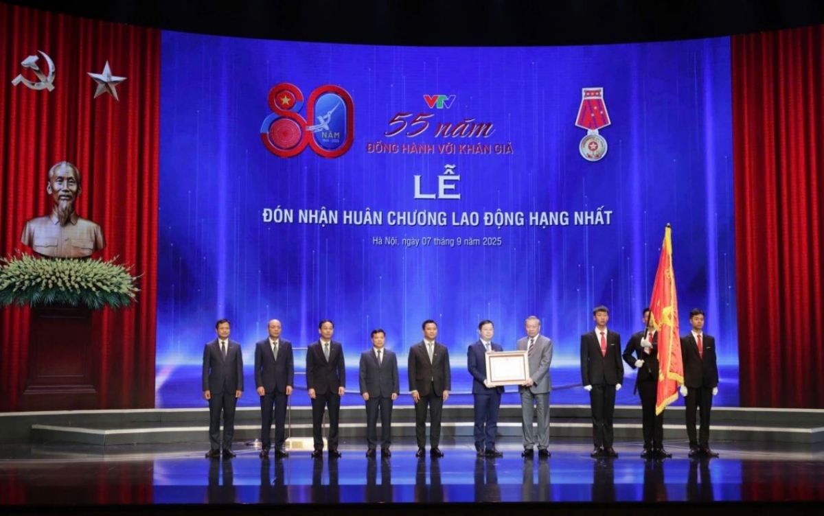 
Tổng Bí thư Tô Lâm pơjao Mê đai bơ̆ jang dơ̆ng mă mônh ăn Radio pơdăh um rup Việt Nam