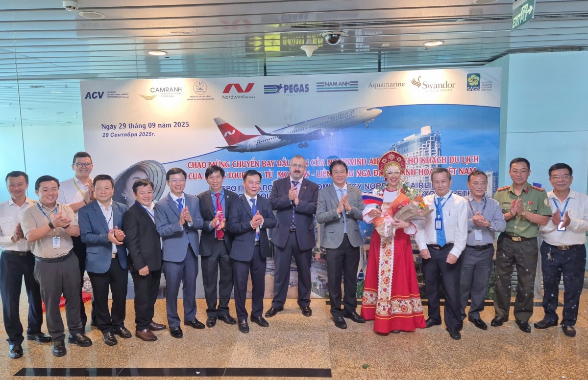 
Kơdră chĕp pơgơ̆r Hơnih vei lăng kon pơlei dêh char, Hơnih vei lăng Joh ayŏ kơdŏ soang-Đă ƀŏng lŏng tơplŏng kơdou păng tơmang pơhiơ̆ dêh char Khánh Hòa sơng hơvơn rim tơmoi teh đak Nga.