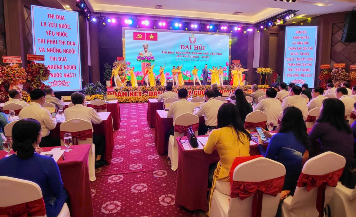 Quang cảnh Đại hội thi đua yêu nước TP. Cần Thơ lần thứ I