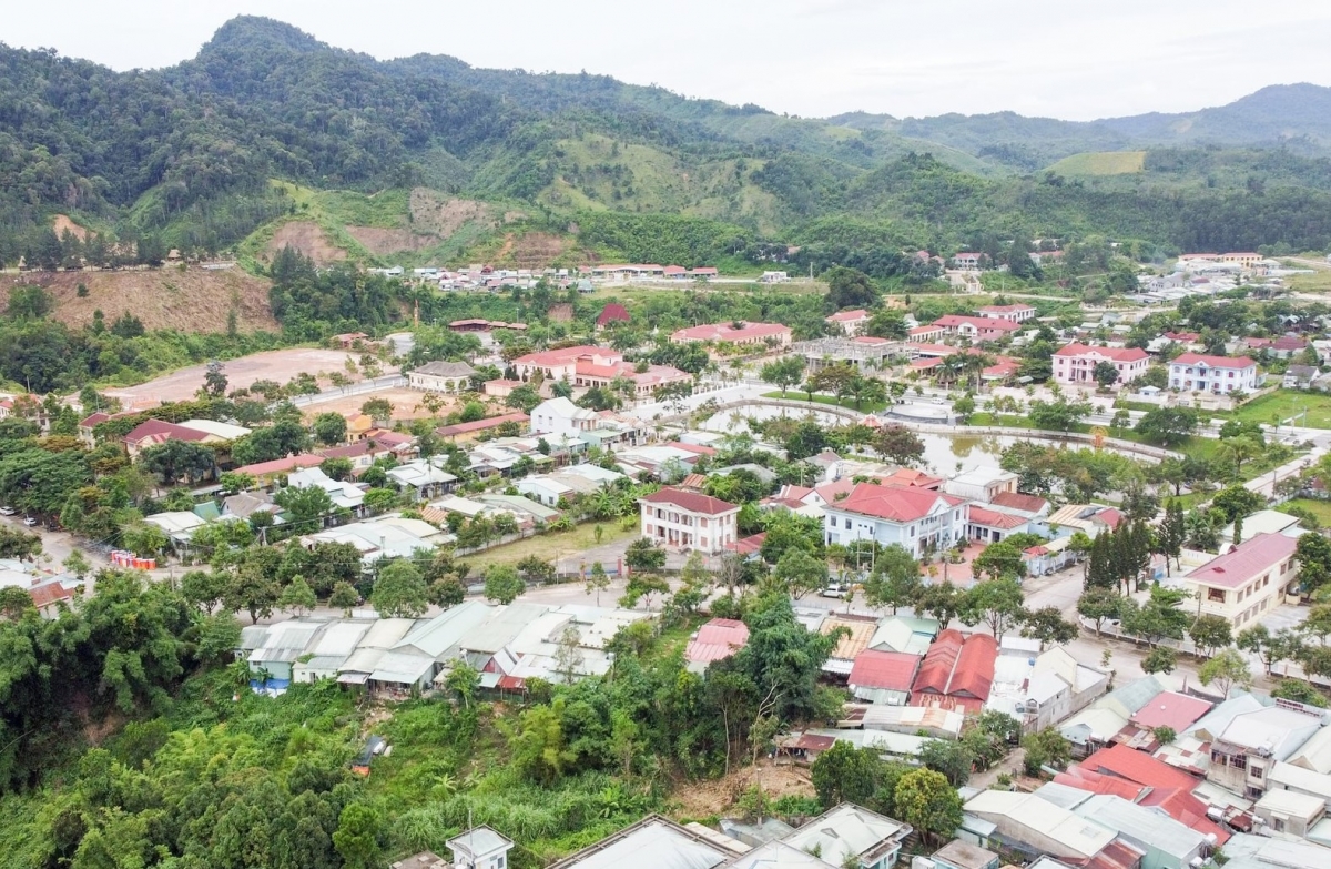 Một góc trung tâm xã Tây Giang.
