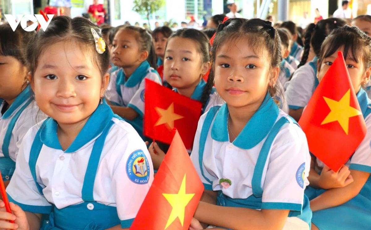 Dự án “Trẻ em với công nghệ” được thực hiện tại 31 trường THCS vùng khó khăn tỉnh Quảng Trị.