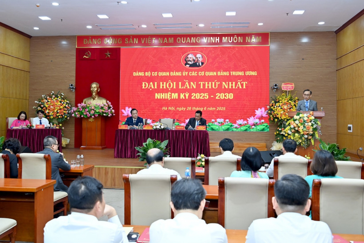 Ndang bo Jabat Ndang uy dom jabat Ndang Trung uong padang Nyaom roya mbang ka sa