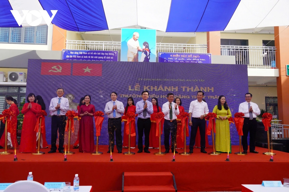 Sang bac Tieu hoc Đặng Thùy Trâm hu peih pakak dahlah harei pakak thun bac bahrau