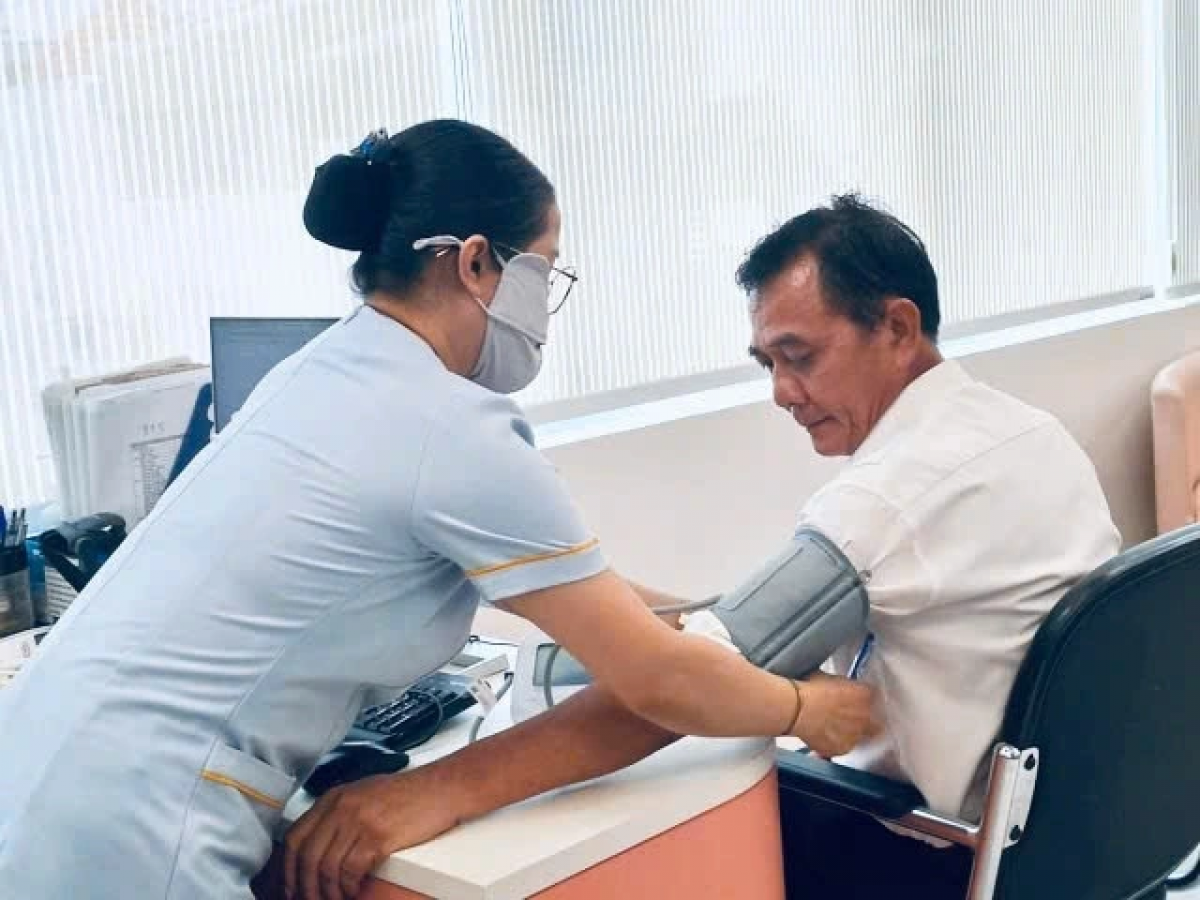 Urang ngak bruk di phuong Bến Thành hu pasang iek ruak di Jabat Pasang iek ruak Da khoa Dunya Sai Gon