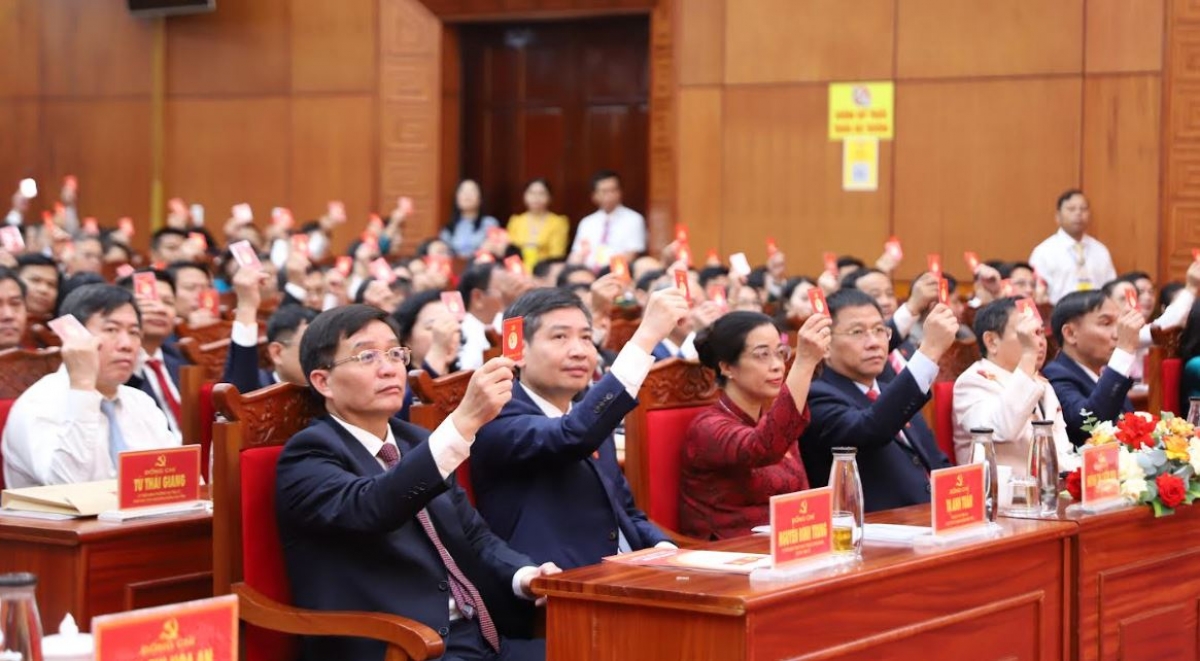 Ăp đại biểu n’hơr ti sơch mpôl kruanh 