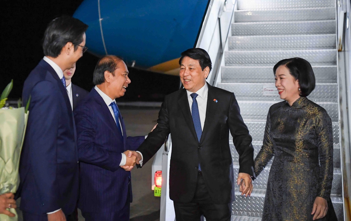 Khua mir sir ơi Lương Cường pơhmư̆ mông Jơnum pơčrông sai hrŏm Sang gum hơbit djŏp dêh čar ƀơi čar Mi