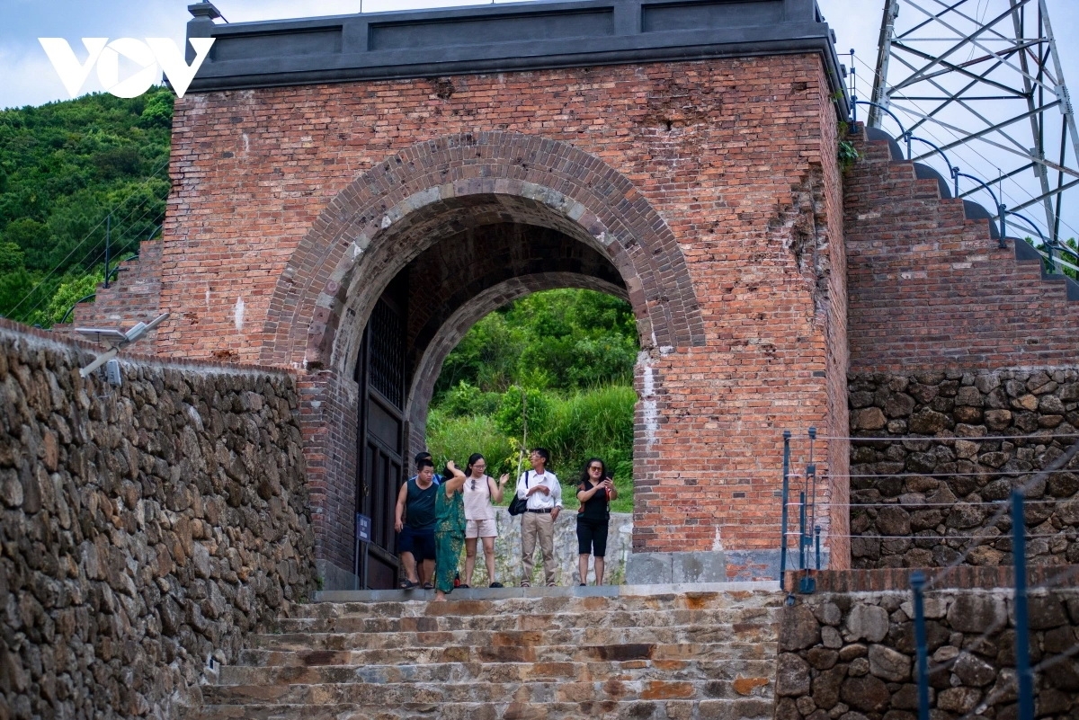 Di tích Quốc gia Hải Vân quan