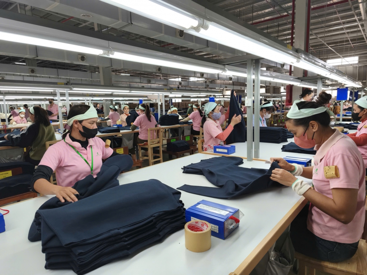 Nkual Công nghiệp mpeh bah lơ nhâp nar Dak Lak nta an nău kan an bơi 7000 nuĭh
 