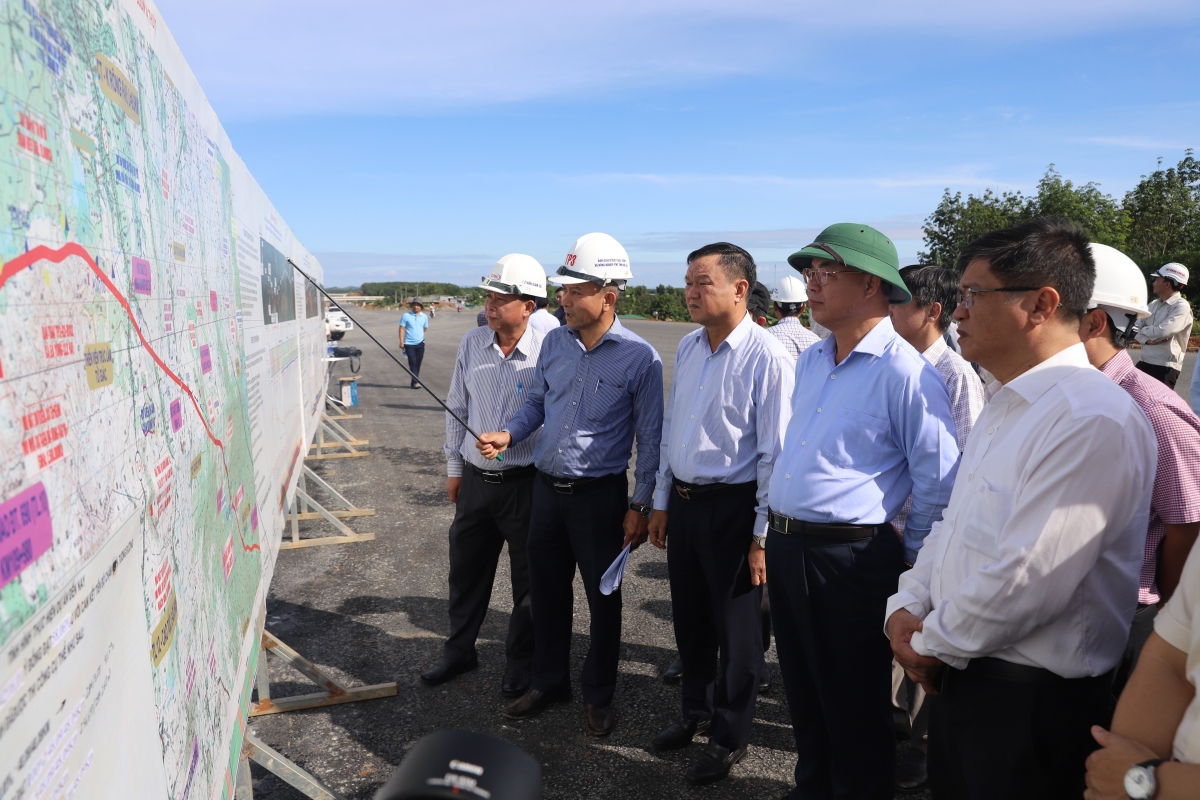 Kwang đơng lam Anih duh broă Làng bol càr Dăk Lăk pơlam cau bơcri priă lơh ală rơndăp broă lơh tờm