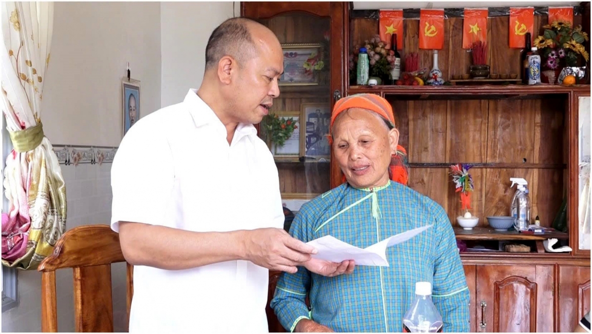 
Khul kơdră tơjê̆ hăm kon pơlei, kơ yuơ kon pơlei.