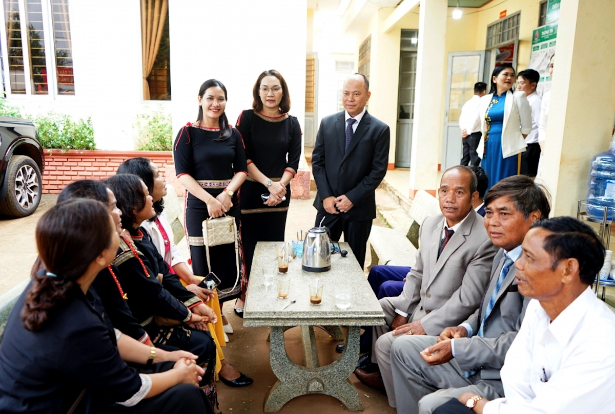 Bruă hrăm hăng hla tui kơnuih HỒ Chí Minh jing bruă juăt ngă, pơplih klă amăng bruă akŏ pơjing Ping gah ƀơi să Ea Drông