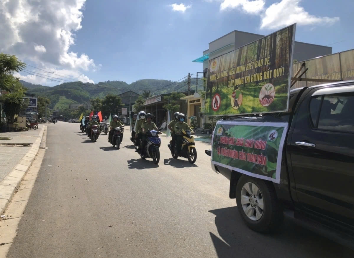 Kiểm lâm thành phố Huế tuyên truyền phòng cháy chữa cháy rừng