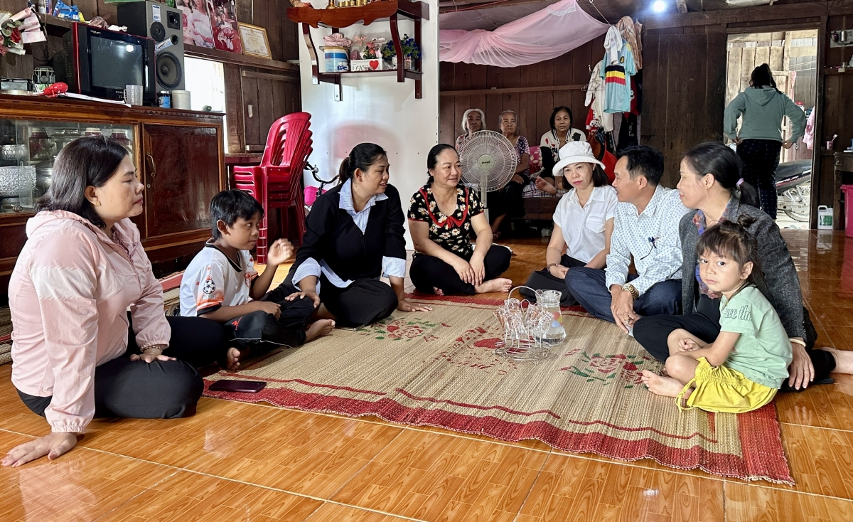 Klau pơgru, ùr pơgru tus tơl nơm hìu hòi jà kơnòm bơsram tus tàm ơdŭ bơsram lài mờ  mut nam bơsram pa