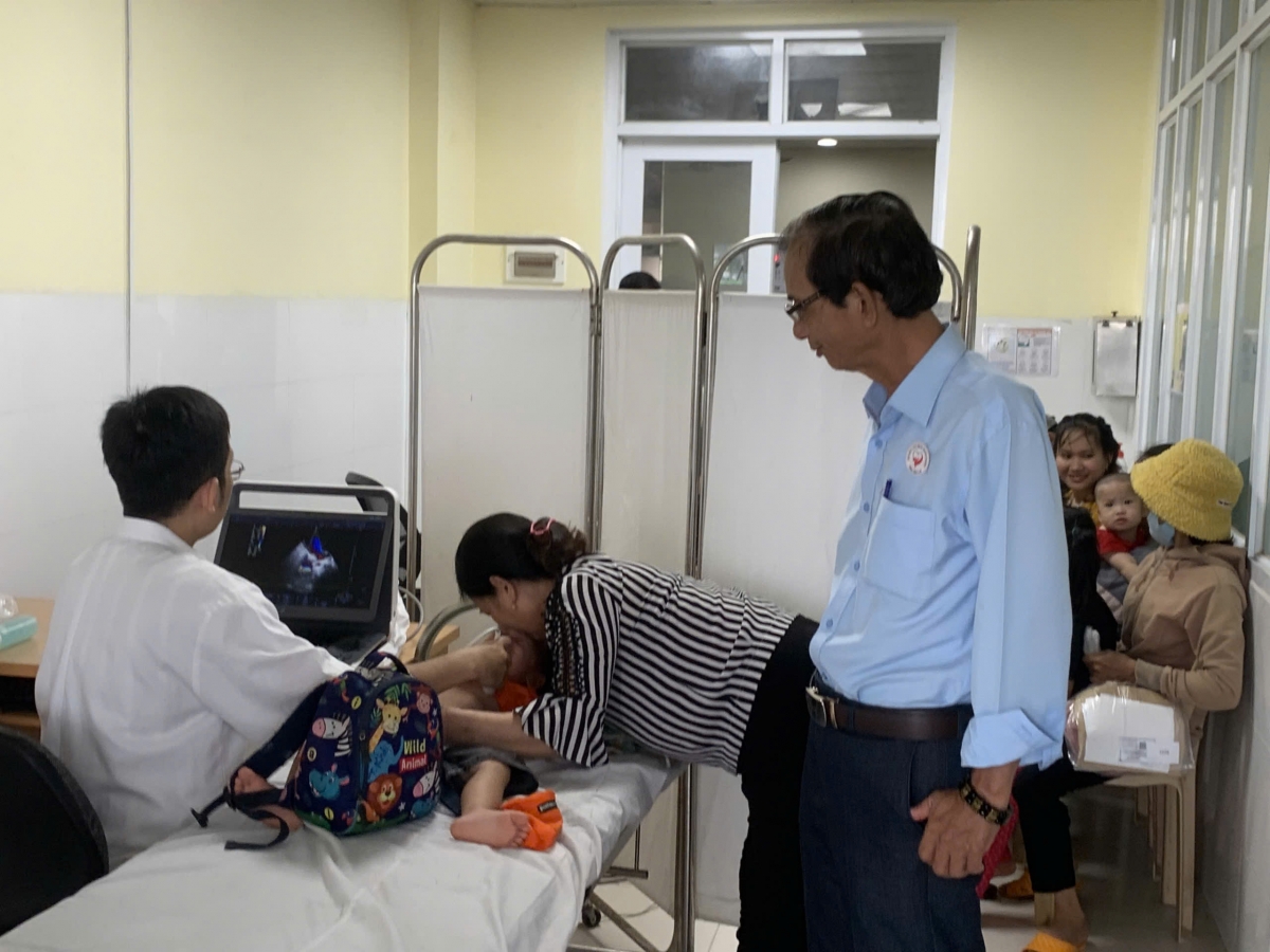 Klêi kơ’nâi rah khăm, hên vâi hdrêng châ hlo tro châi plâi nuih sap ing pơxiâm kot mâ ƀă châ pơkâ thế pâ pơlât teăm tơdrêng