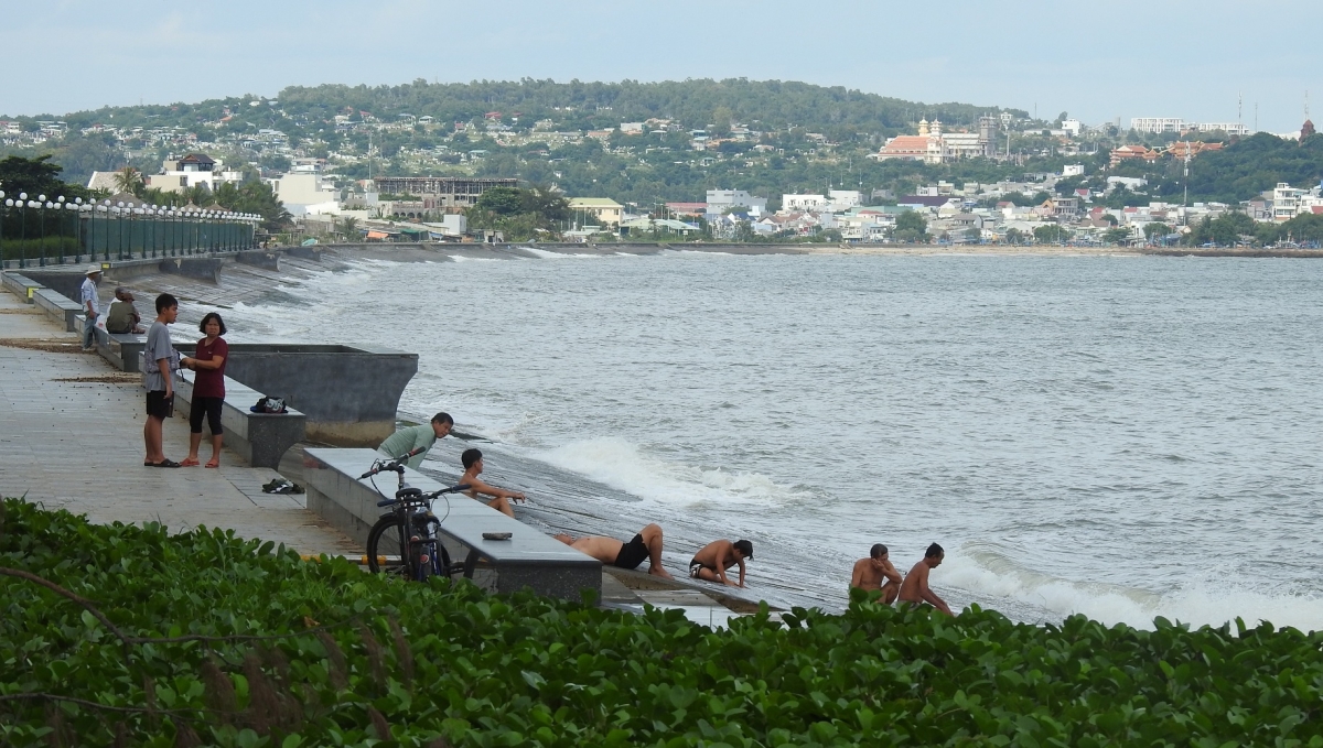 Kĭng têa kơxĭ ối tung bêng Phan Thiết, kong pơlê Lâm Đồng
