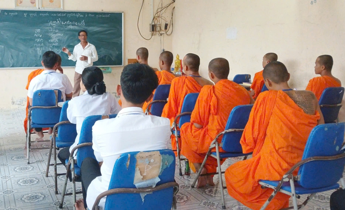 Một lớp học Pali ở chùa Đom Bon Pak