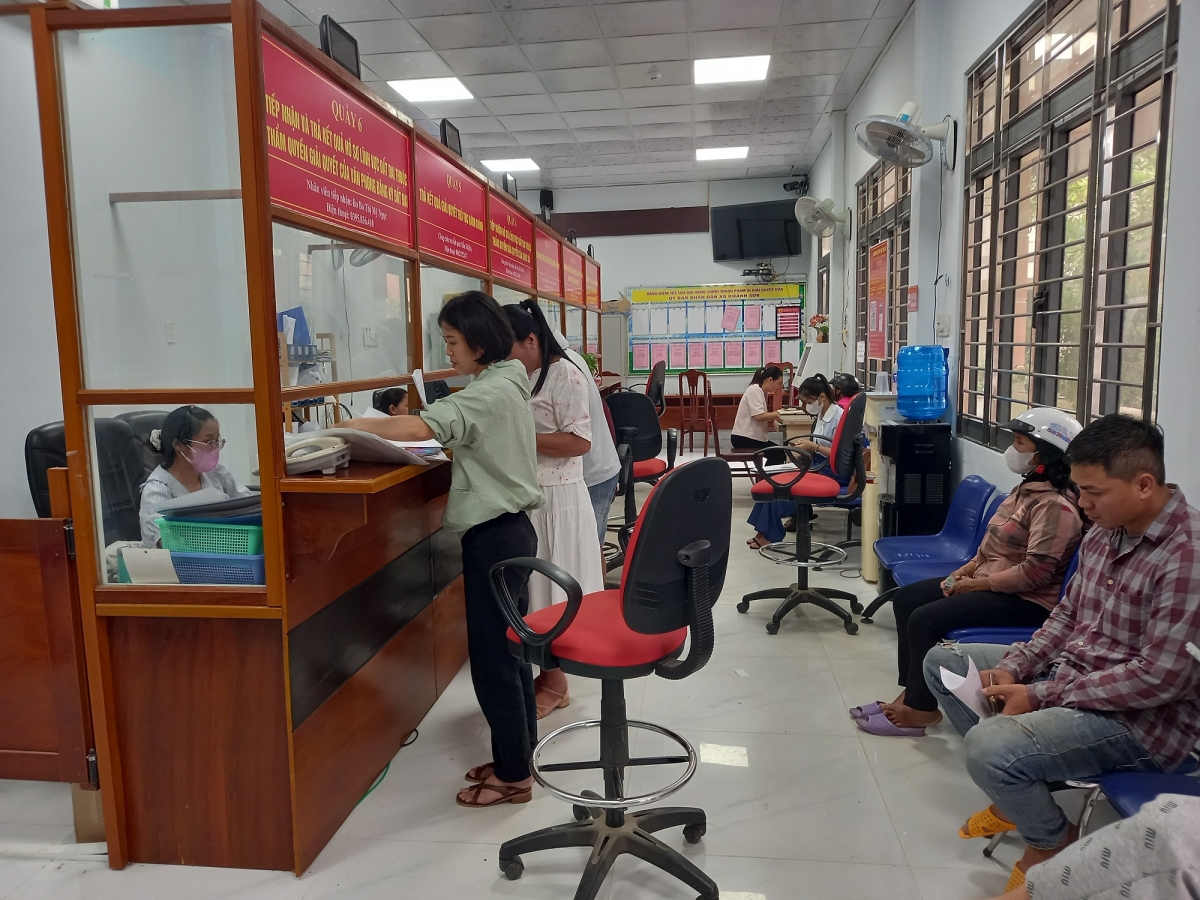 Mơnuih ƀôn sang nao ngă hră ƀơi sang să kual čư̆ siăng tơring čar Khánh Hòa