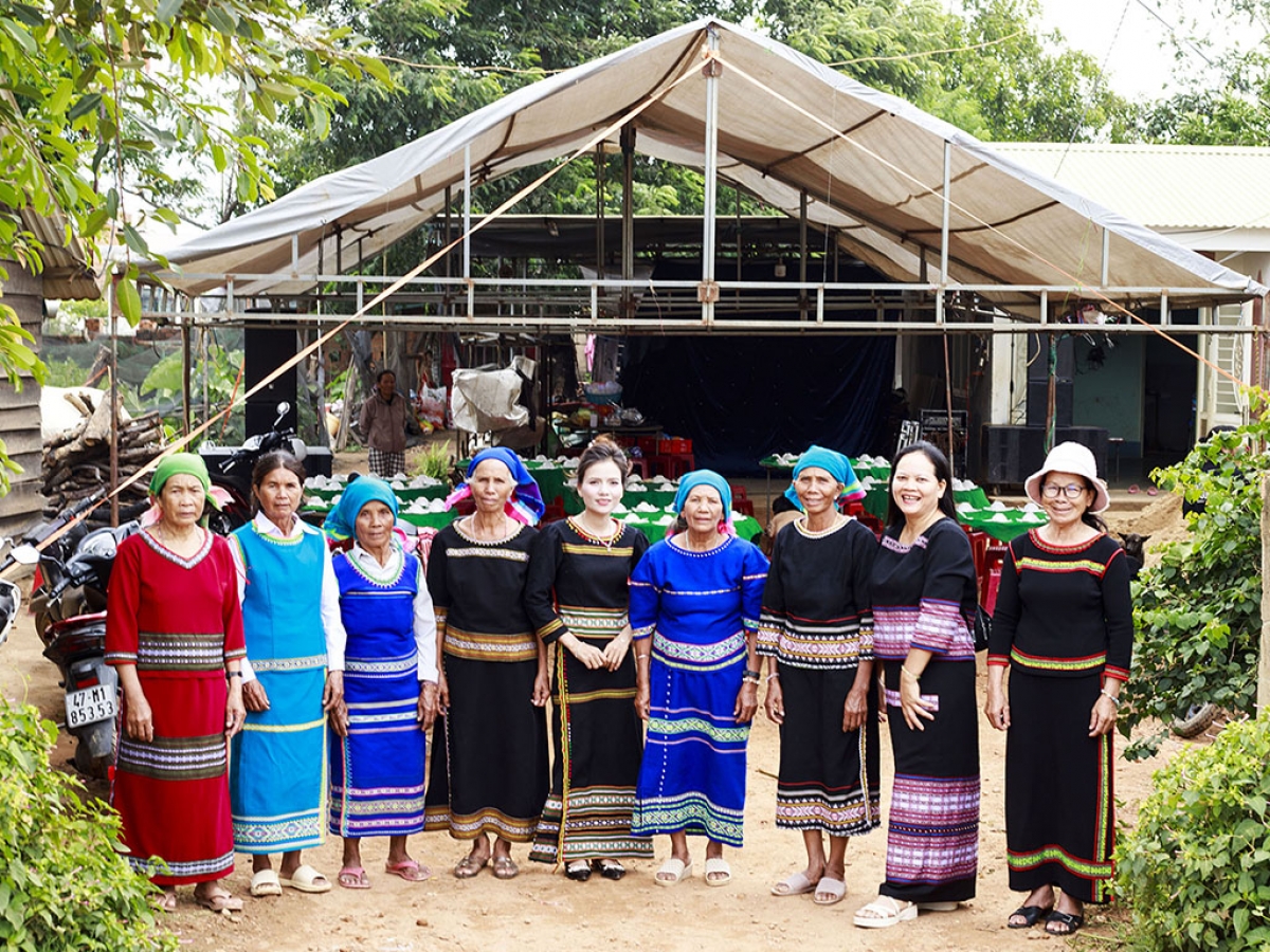 Vâi nâ o lăm ôu kâ pơkoăng xâp ếo pơtâk kuăn ngo Rơteăng