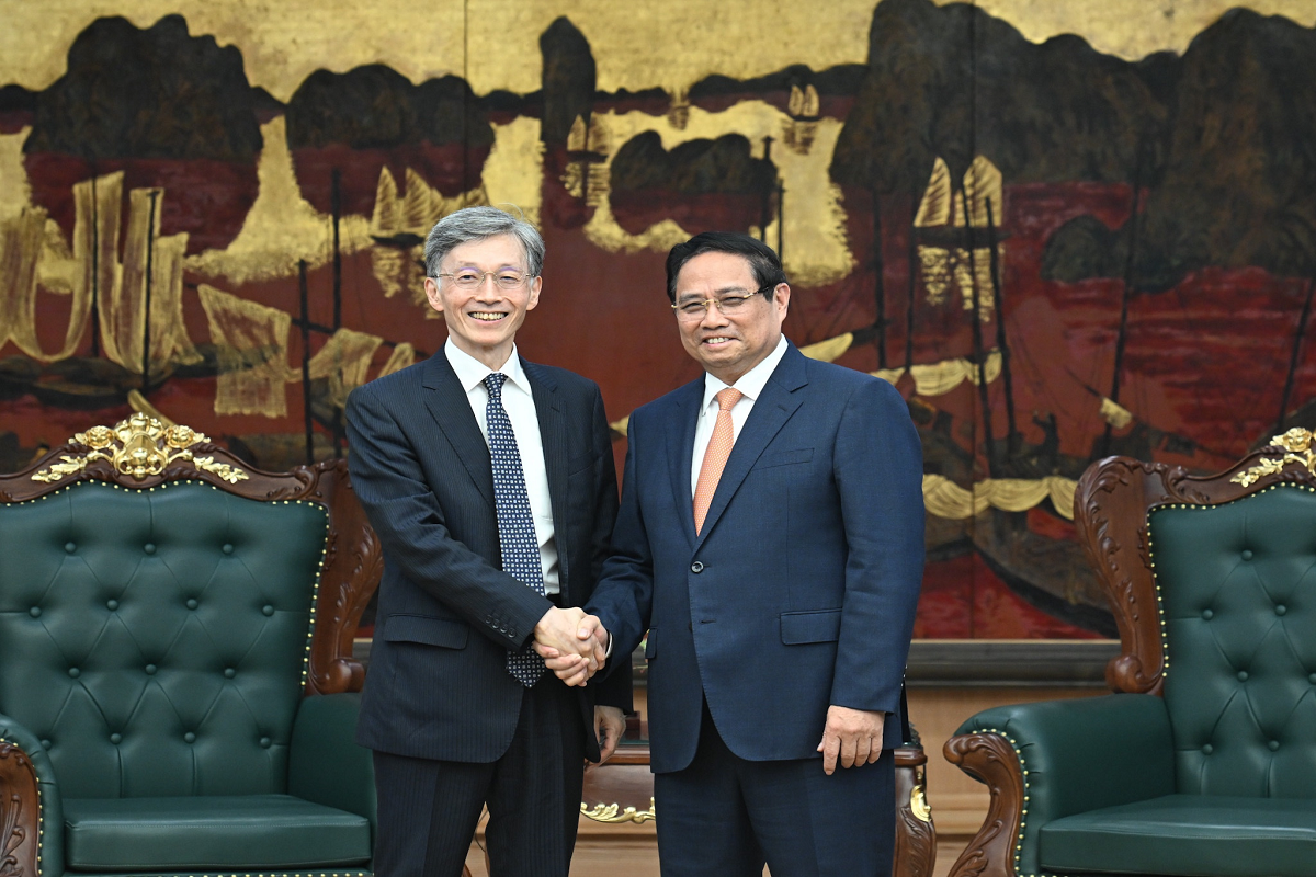 Khua dêh čar ơi Phạm Minh Chính tŭ jum Kơ-iăng khua sang bruă IMF