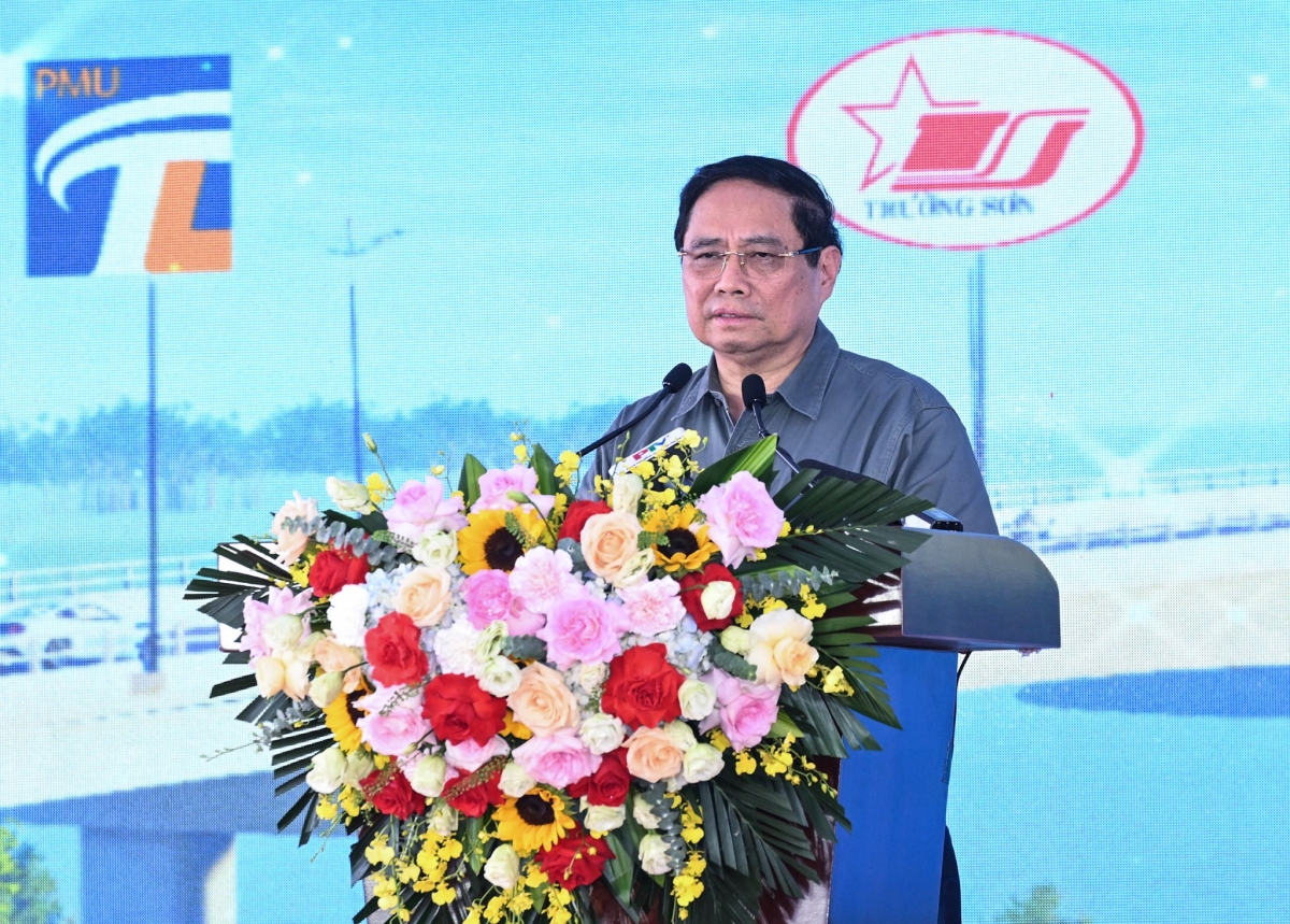 Khua dêh čar ơi Phạm Minh Chính đĭ pơhiăp ƀơi mông jơnum mă yua tơdrông tua Phong Châu-Phú Thọ