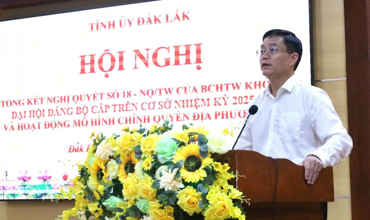 Ƀí thư Tỉñ ủy càr Dăk Lăk ồng Nguyễn Đình Trung geh jơnau đơs tàm pơrjum