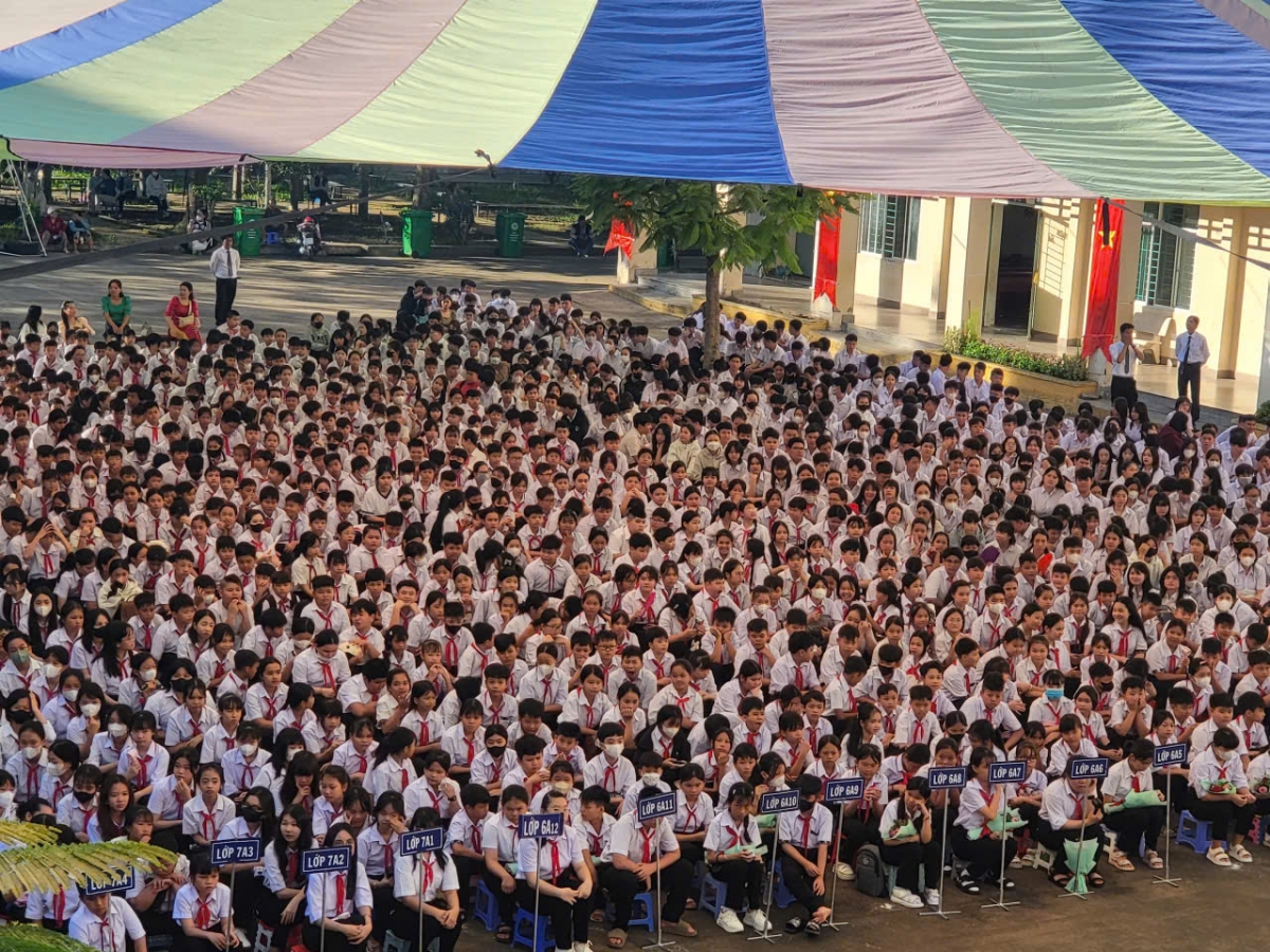 Trường Phổ thông Dân tộc nội trú Him Lam trong ngày khai giảng năm học mới 2025-2026