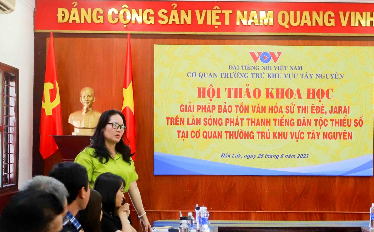 VOV Lăn Dap Kngư ngă lu hdră đru kơ klei mblang leh anăn mđung asăp blŭ mnuih djuê ƀiă.