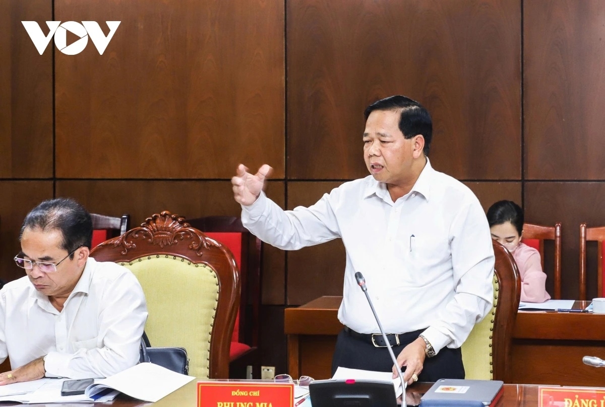 Ông Bhling Mia, Bí thư Đảng ủy xã Tây Giang