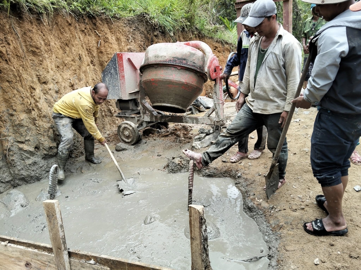 Đồng bào vùng biên Hùng Sơn nỗ lực xây dựng đời sống mới 