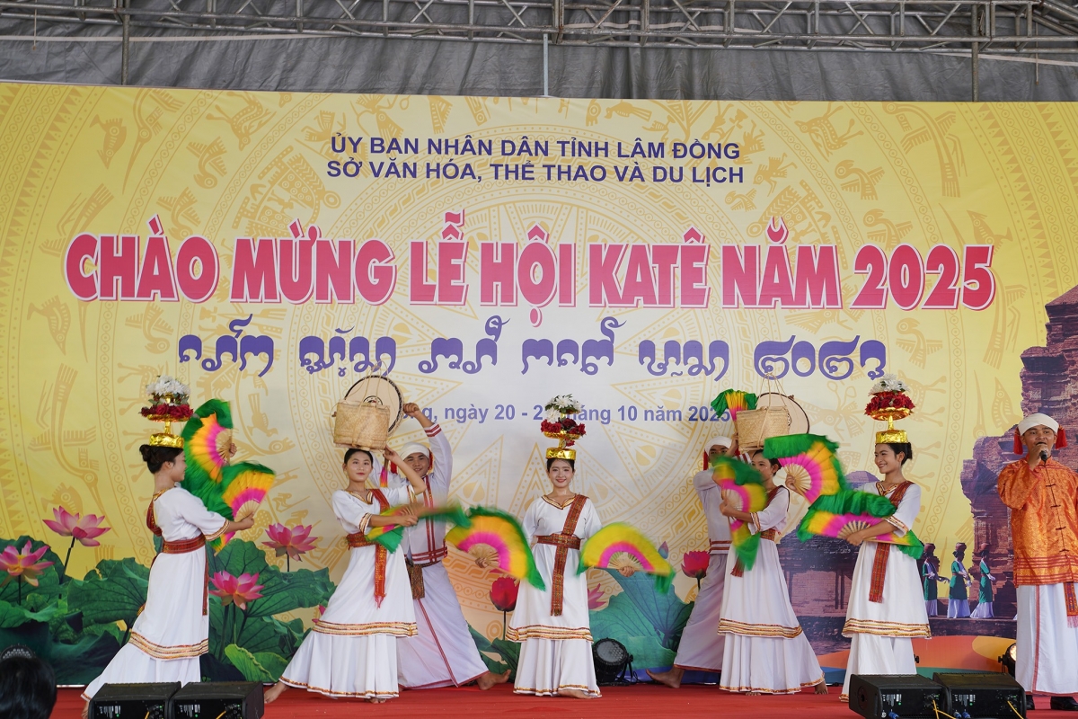 Urang Cam adaoh tamia di harei Kate