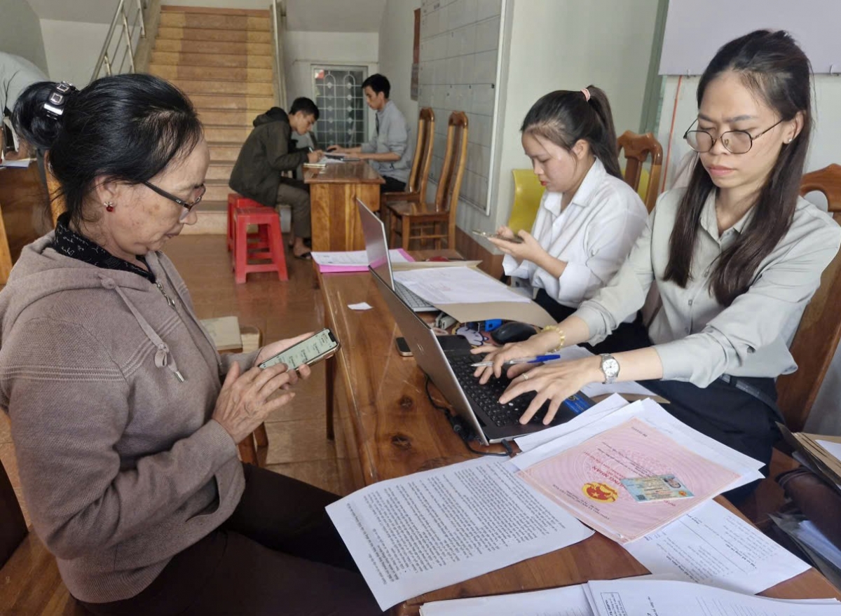 Mơnuih ƀôn sang ƀơi tơring čar Gia Lai ngă hră pơ-ar amăng măi telephôn