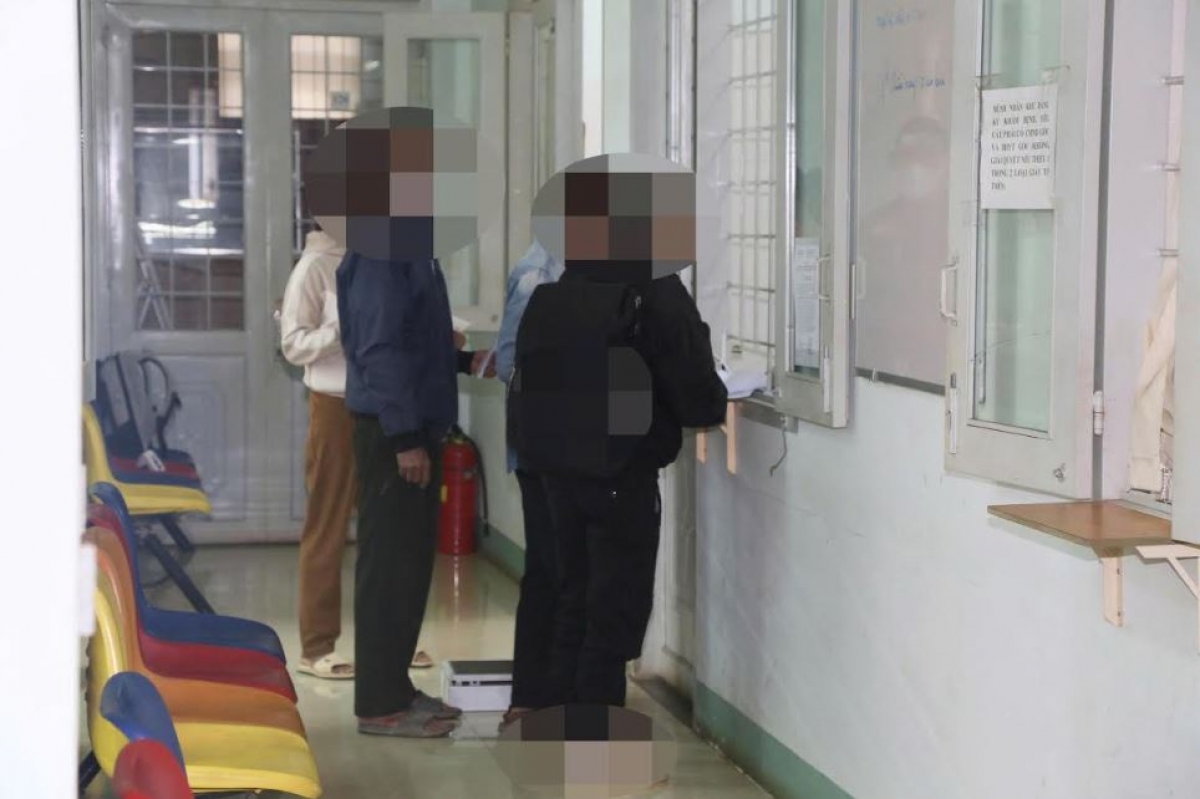 Mơnuih ƀă HIV mă jrao mơñum ƀơi anom bruă pơgang HIV/AIDS, CDC Dak Lak