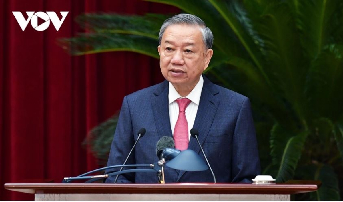 Khua gĭt gai Đảng Tô Lâm blŭ hrăm mjưh ruê̆ Klei bi kƀĭn tal 13 Anôk kriê dlăng bruă Đảng gưl dlông tal XIII