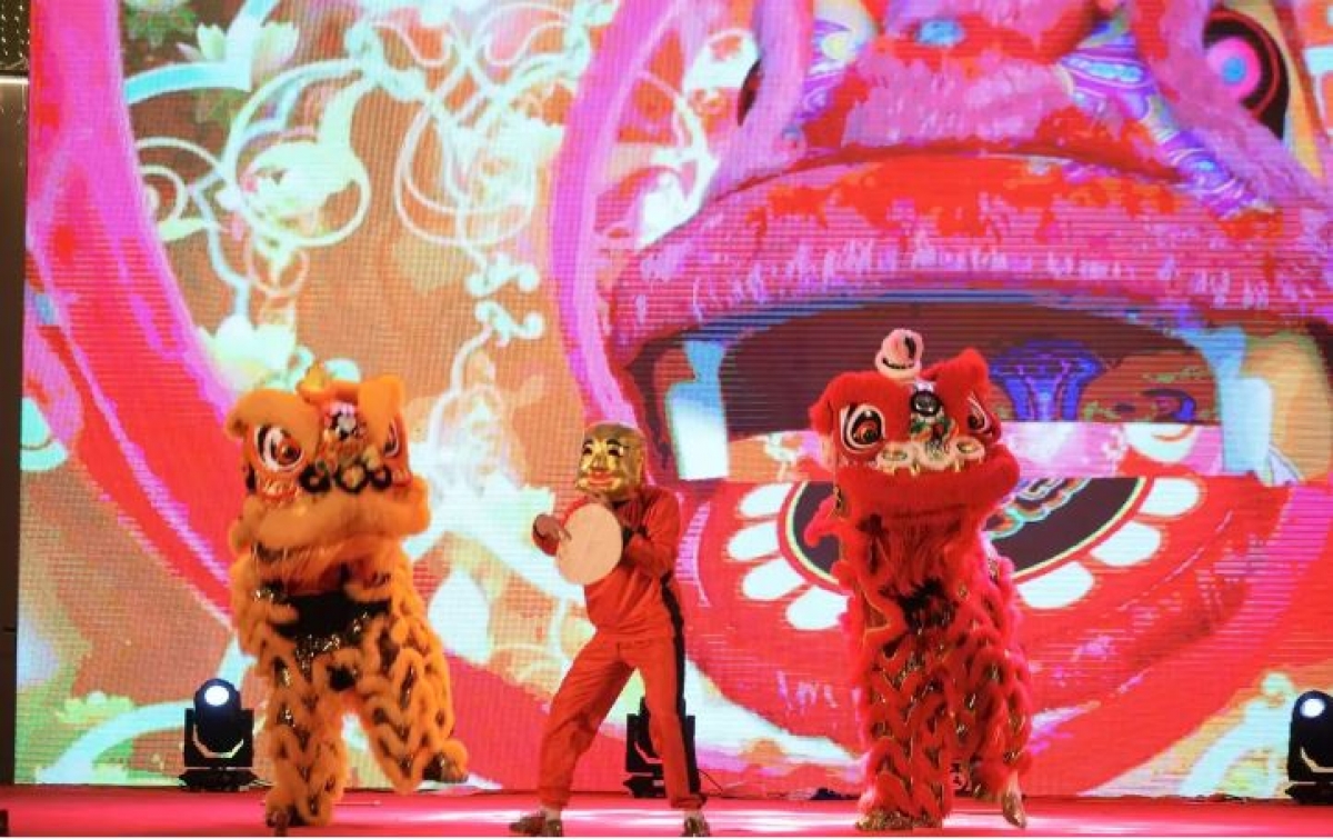 Bơyan blan bơrơmi thun 2025