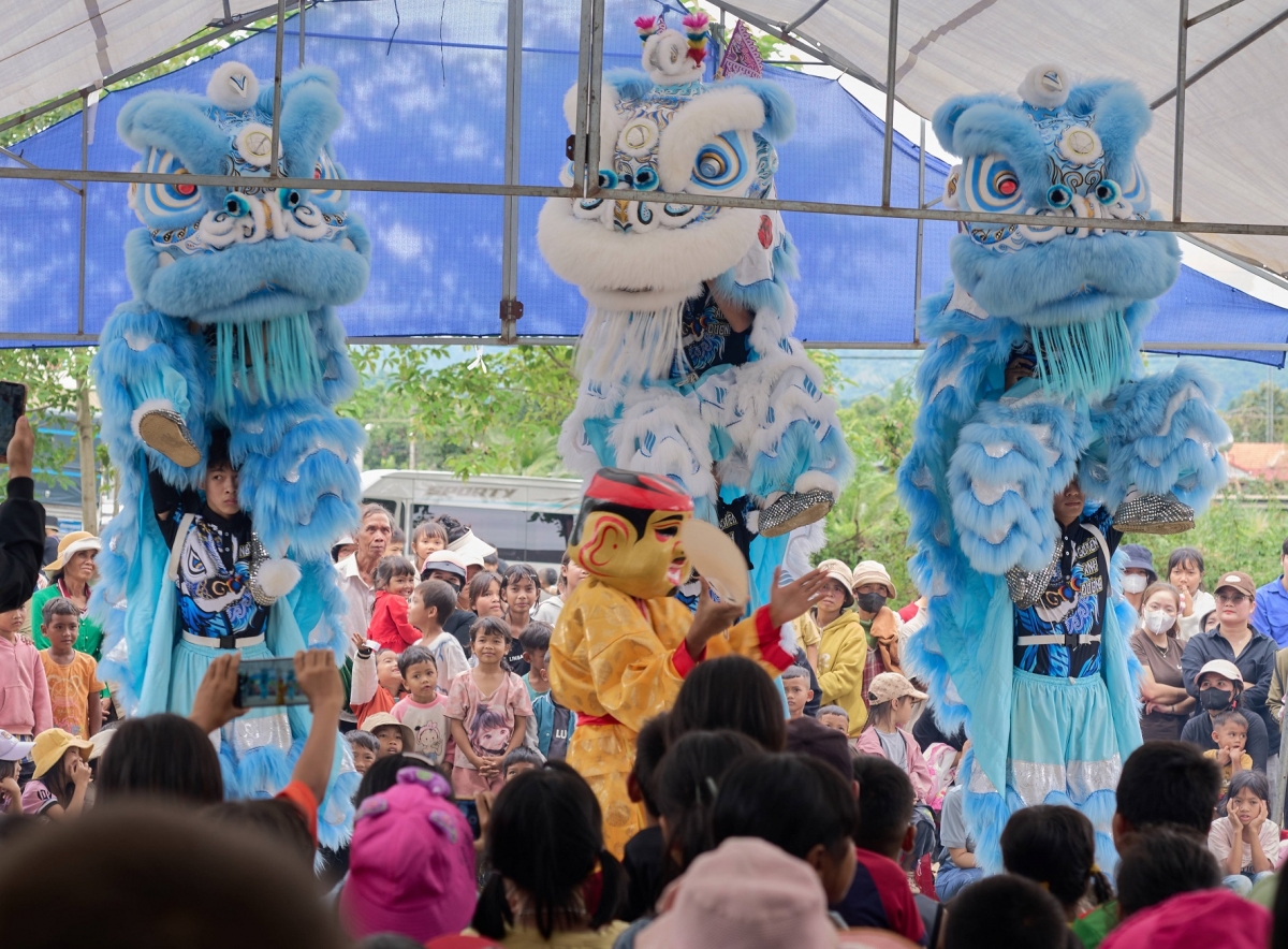 Nău nteh gâr lân khuh n’gôr ƀư ăp kon se rhơn mƀak