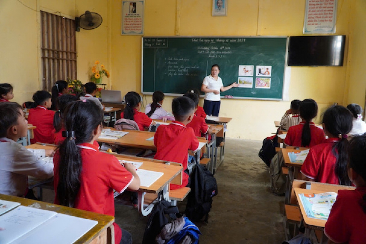 Danak dak ramik, peih ngak veik dom labik pato megru