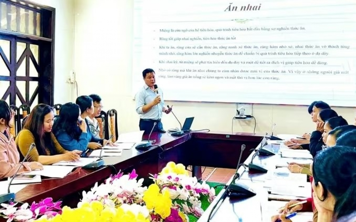 Quang cảnh buổi tập huấn.