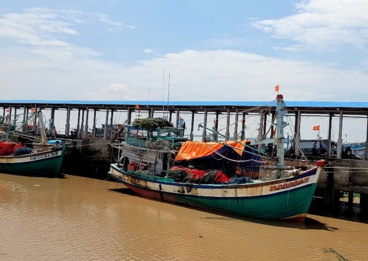Dom gilai tabiak tame lamnge ikan jeng ngak njauk dom adat, hu gah karja pasang iek.