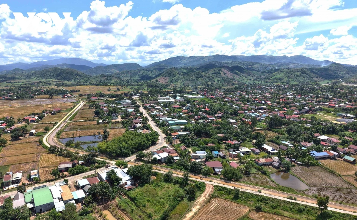Bhum Ayun Pa (klak) di tinh Gia Lai daok salih yaok harei meng ngak siam lagaih dom sarak patrun kathaot di Rajaei.
