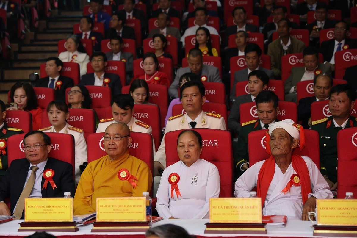 Po Gru Thường Xuân Hữu hi mbaok di Nyaom roya Pakacah anir ranam negar tinh Lam Dong