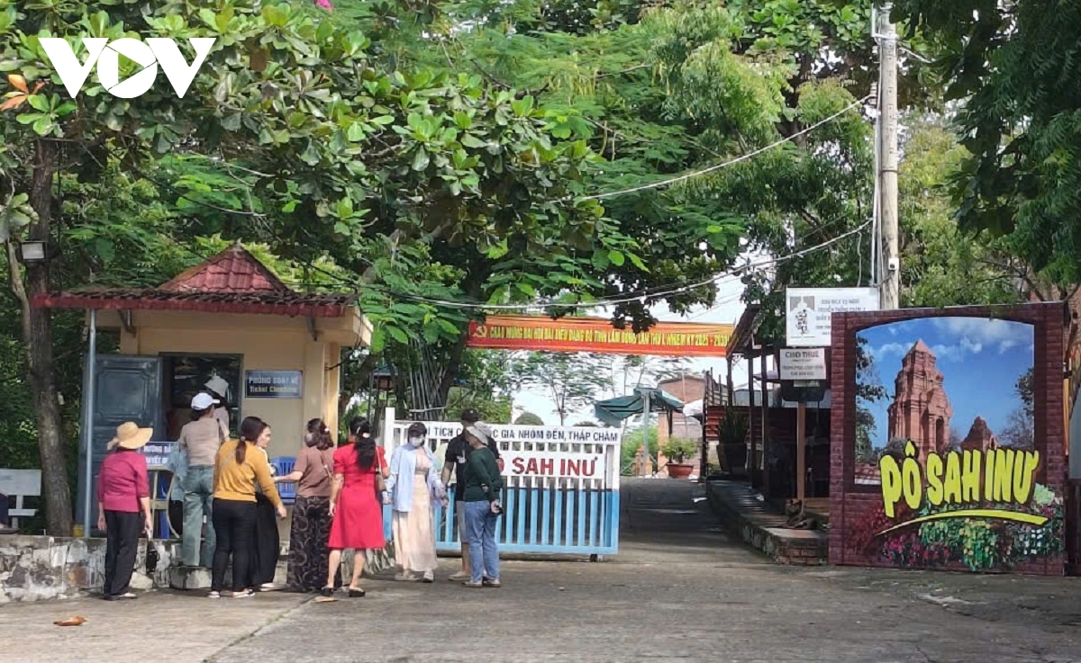 Labik rivang me-in bimong Po Sah Ine