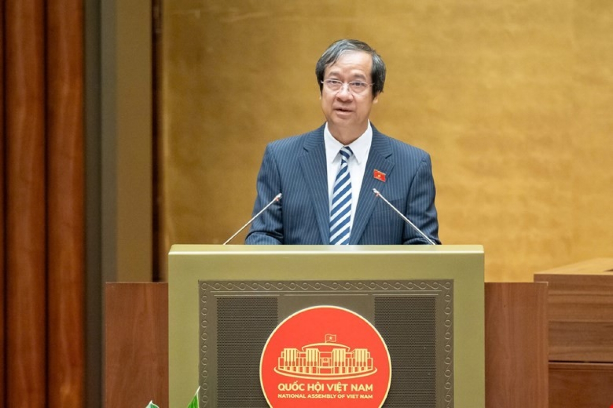 Khua ding jum pơtô pơjuăt Nguyễn Kim Sơn pơđok hră lăi pơthâo 3 črăn tơlơi phiăn