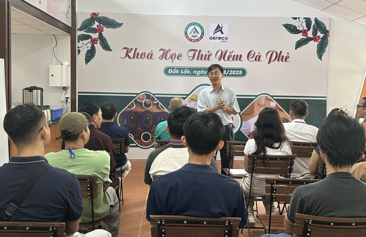 Mpồl lơh kơphe Buôn Ma Thuột sùm pờ geh ală ơdŭ bơto nàng tơnguh uă bơta jăk gah lơh kơphe dê